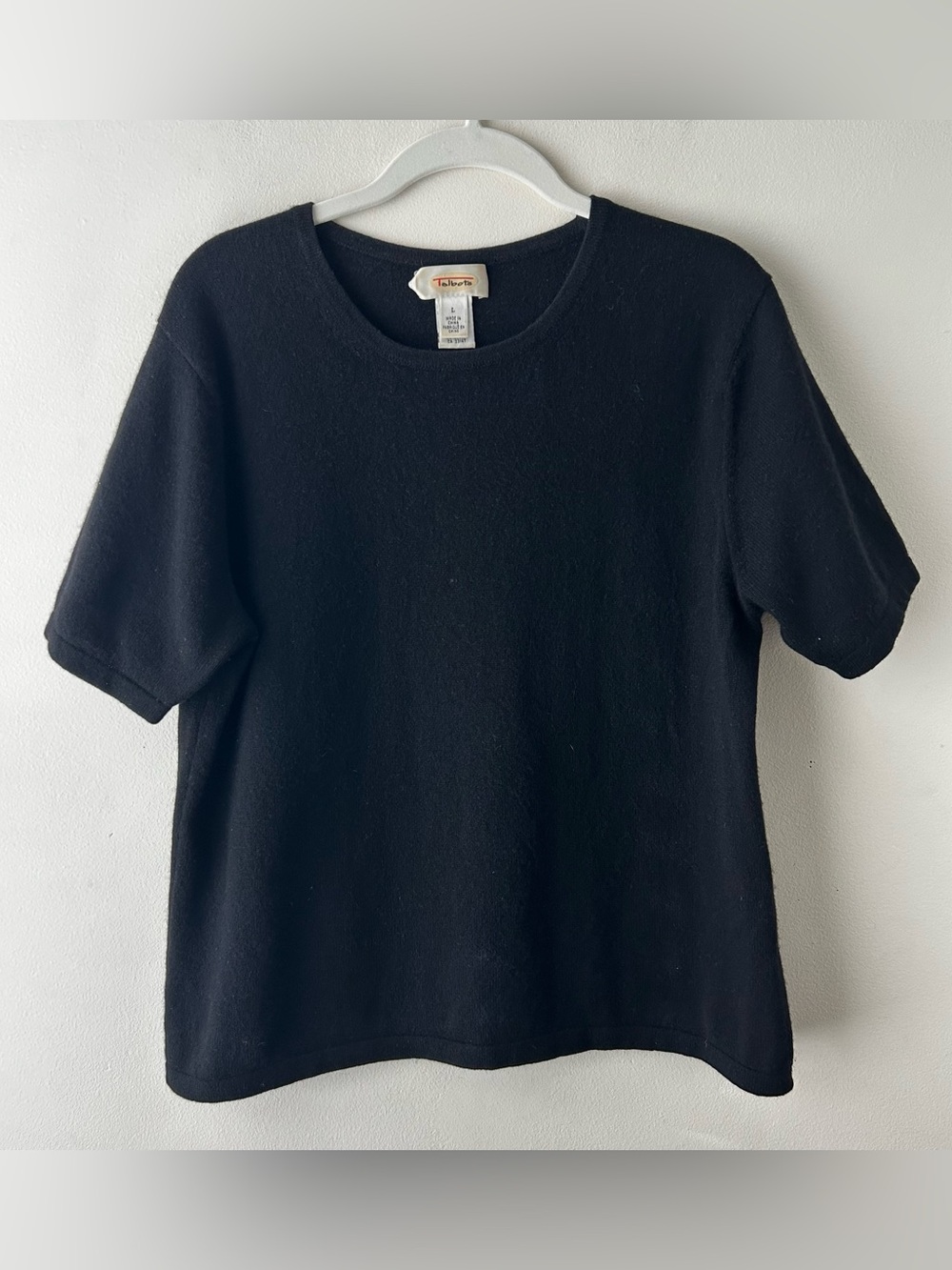 Vintage Old Money Quiet Luxury Minimalist Talbots 100% Cashmere Crewneck Sweater